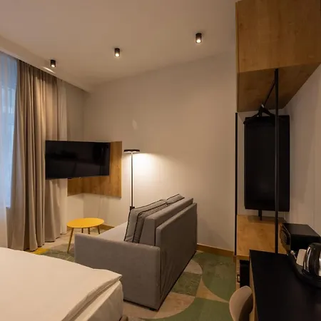 Hop & 게스트하우스 4*