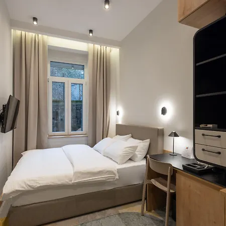 Hop & ベオグラード